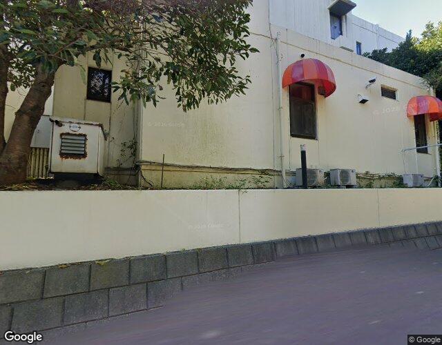 HOTEL PARK INN 左側からの外観