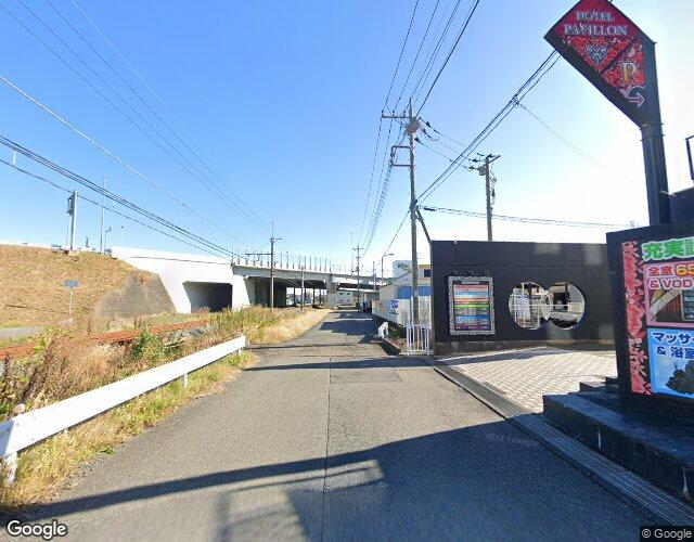 パピヨン（旧名：エグゼ行田店） 右側からの外観