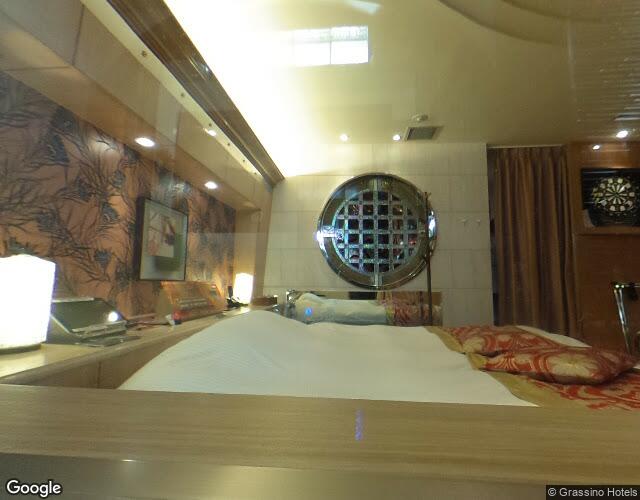 GRAND CARIBBEAN LUXURY HOTEL 右側からの外観