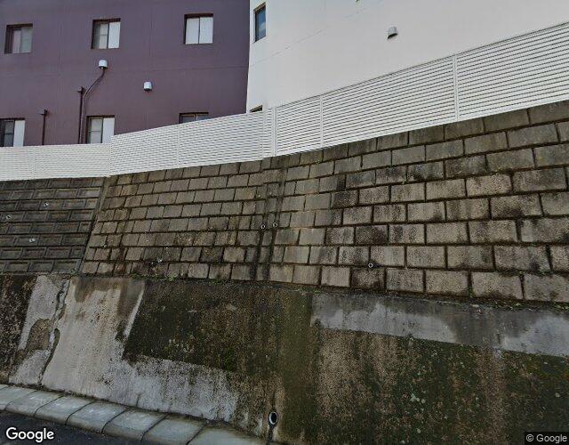 Aube 右側からの外観