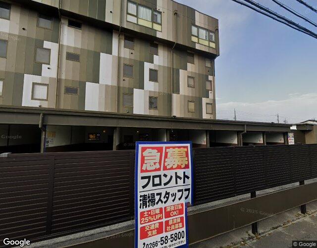 AtoZ諏訪【AtoZ グループ】 左側からの外観