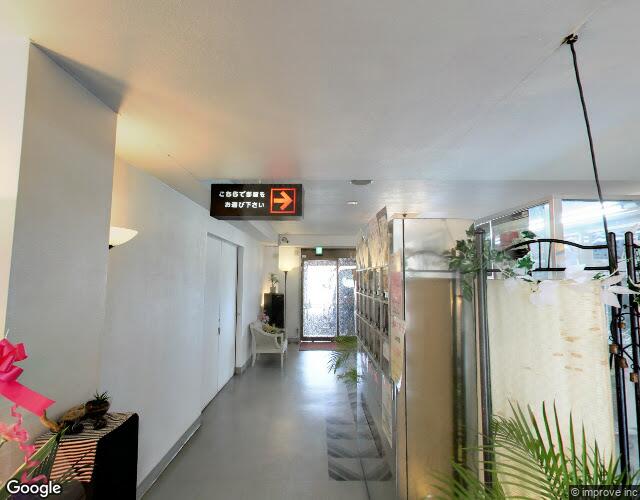HOTEL 122 右側からの外観