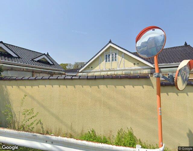 ホテル ヨコハマ 左側からの外観