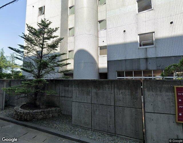 ホテル K-1 左側からの外観