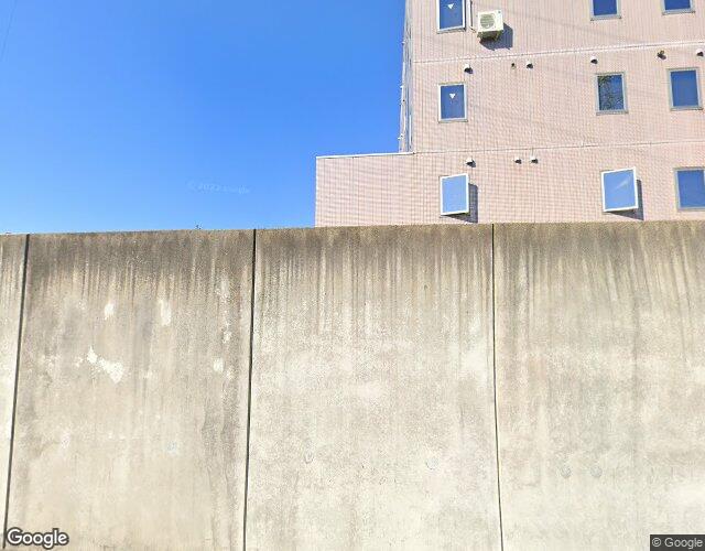 ホテル Q 左側からの外観