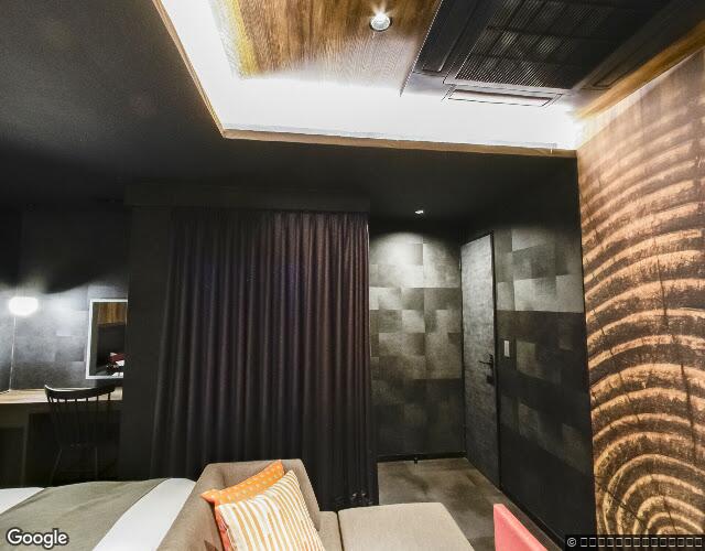 HOTEL TORCH 裏側からの外観