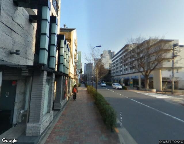 シャルム目黒 右側からの外観