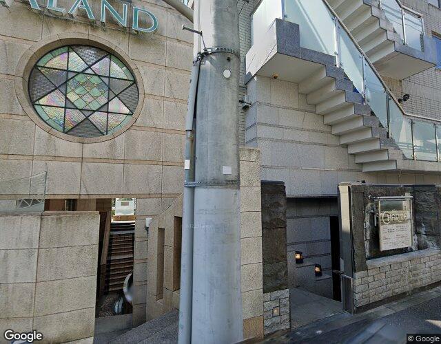アランド目黒 左側からの外観