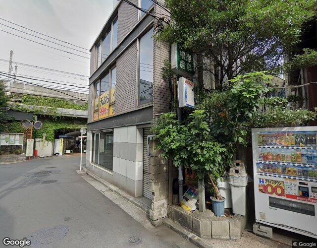 ホテル リンデン王子店〈旧ロンドン王子店〉 右側からの外観