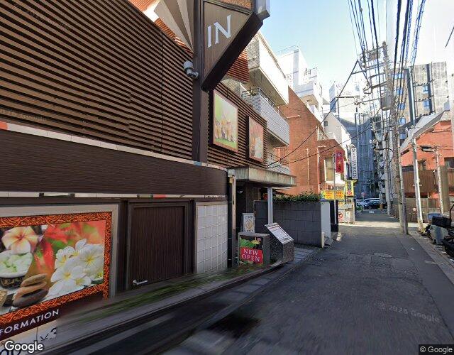 MASHA 右側からの外観