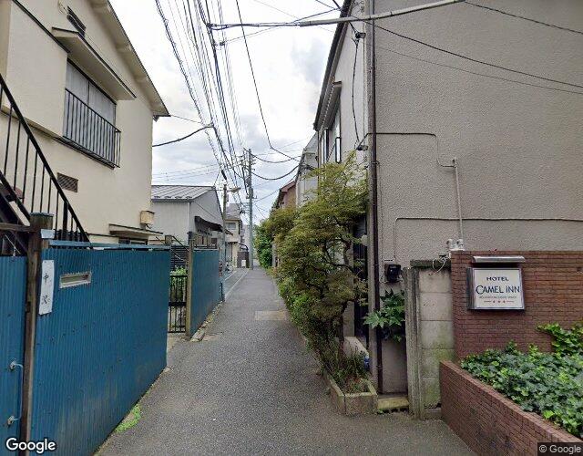 キャメルイン 裏側からの外観