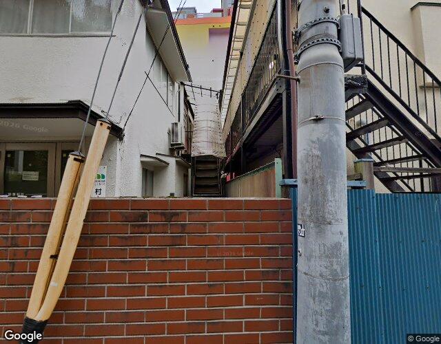 キャメルイン 右側からの外観
