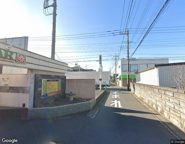 パサール 左側からの外観