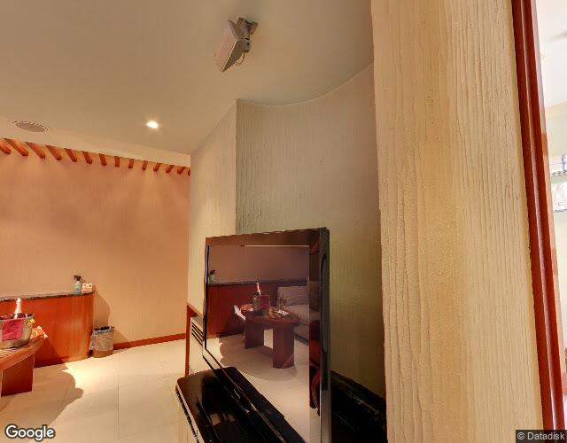 WATER HOTEL Cy 右側からの外観