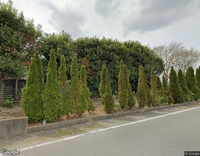 フラワーズ 左側からの外観