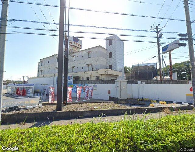 クレセント 右側からの外観