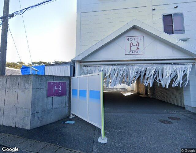 P-2 右側からの外観