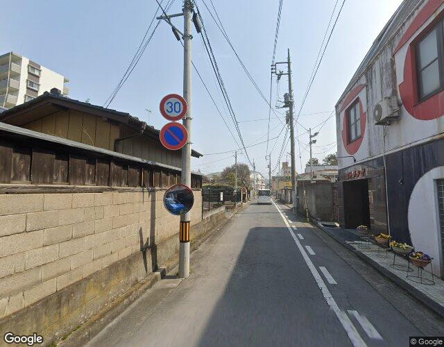 エトランゼ 右側からの外観