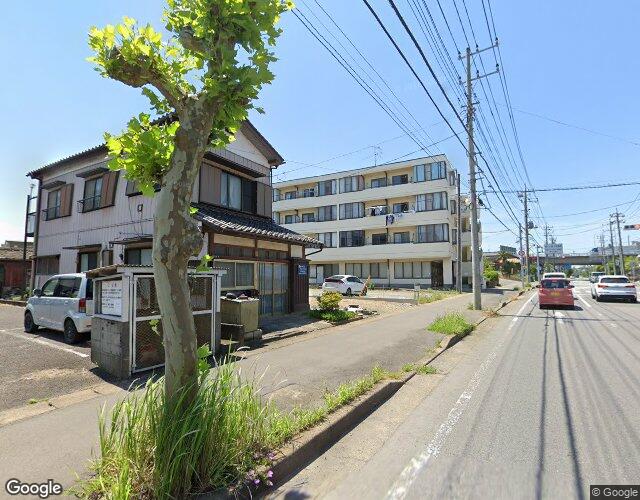 インナウ 左側からの外観