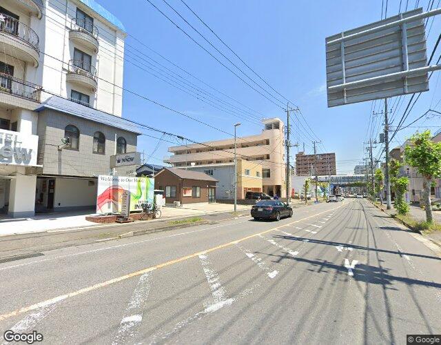 インナウ 右側からの外観
