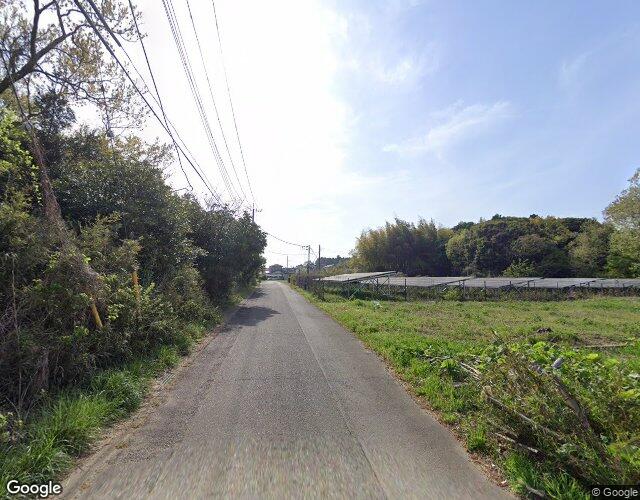 ポミエ 左側からの外観