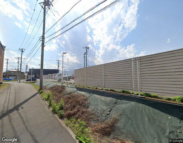 ファンタジー 左側からの外観