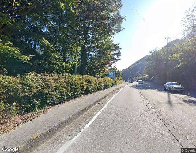 まうんと 右側からの外観
