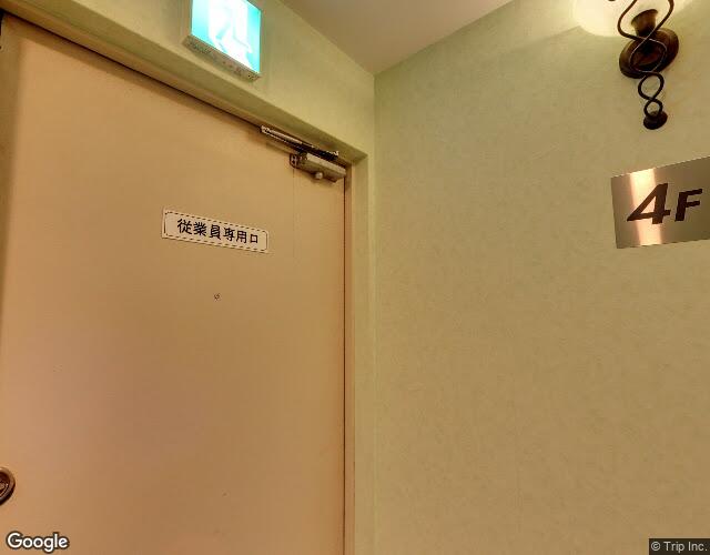 SA 左側からの外観