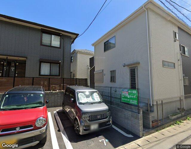 オリエント 裏側からの外観