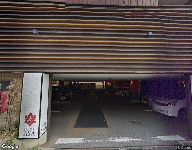彩 AYA 裏側からの外観