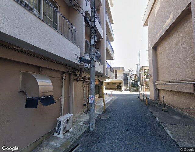 ニューホワイト 右側からの外観
