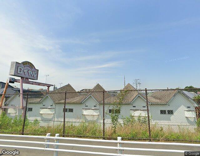 ロイヤルの外観