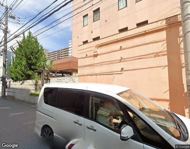 Aquamarine 右側からの外観