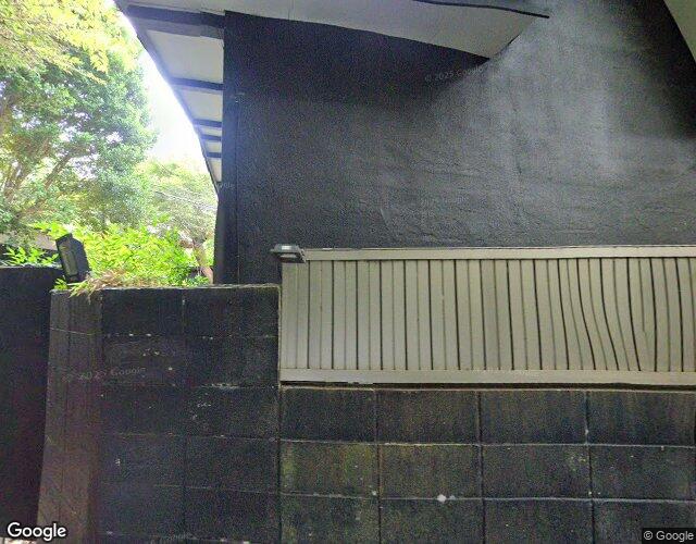 X 裏側からの外観