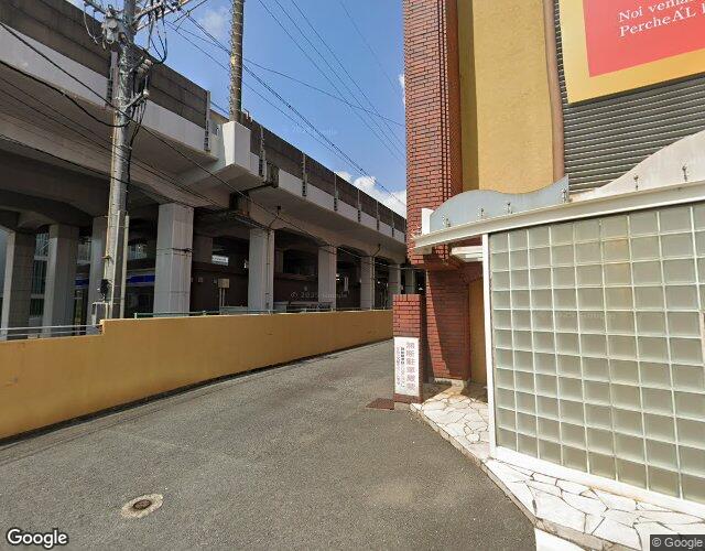 ベーネ 左側からの外観