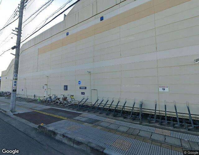 リーベ 左側からの外観