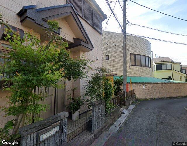 スタイリッシュ武里【スタイリッシュグループ(おとぼけビーバー)】 左側からの外観