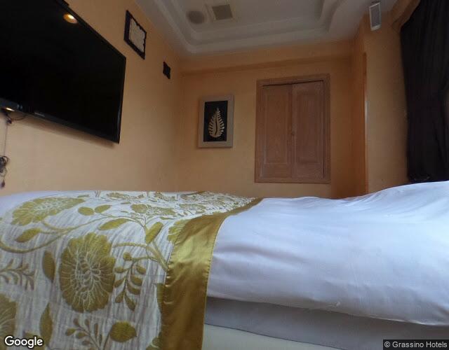 Hotel passo passo　岩槻店 左側からの外観