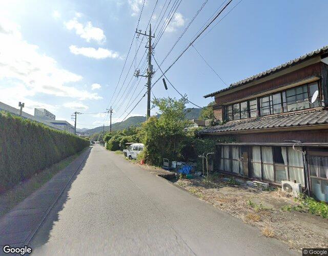 アラジン 左側からの外観