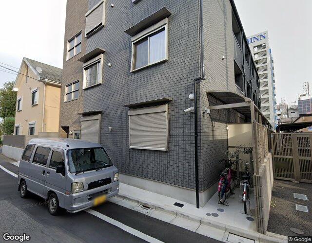 R&N 右側からの外観