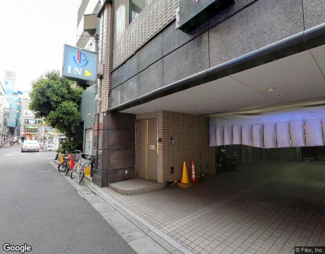 ホテル プレステージ 左側からの外観