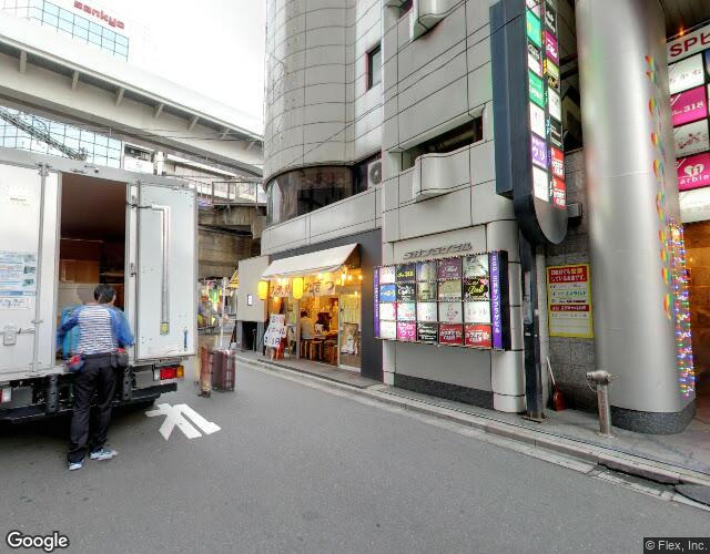 ホテル プレステージ 右側からの外観