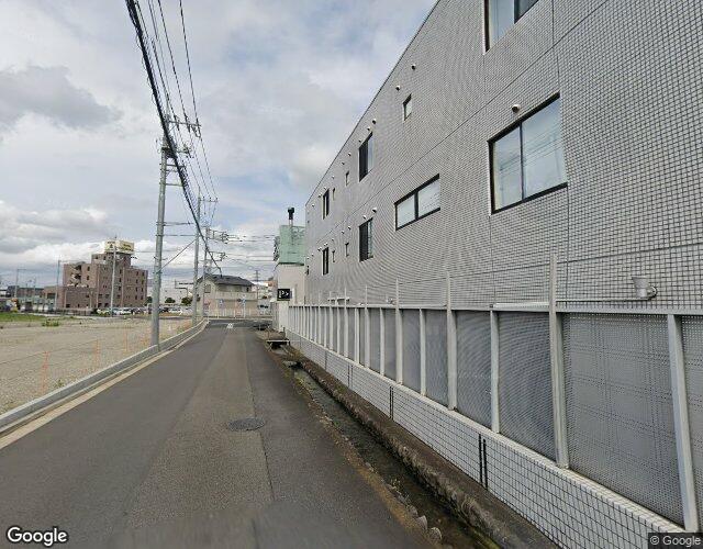 ラフェスタ国立 右側からの外観
