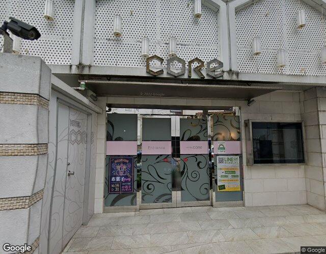 CORE 左側からの外観