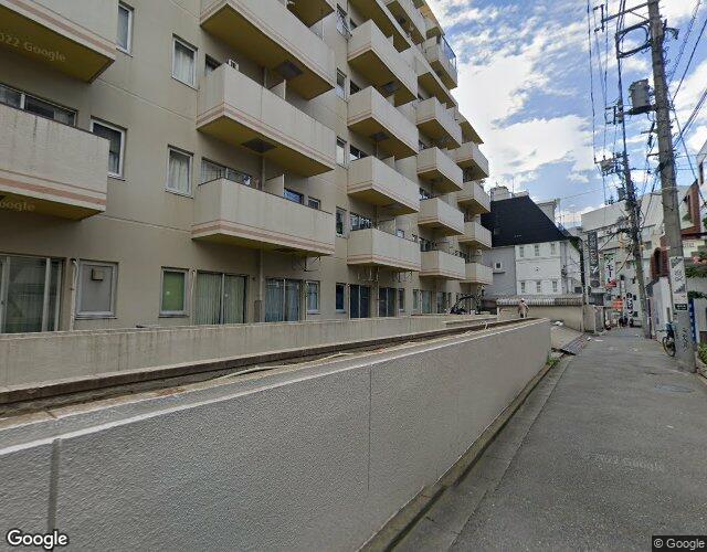 R25 左側からの外観