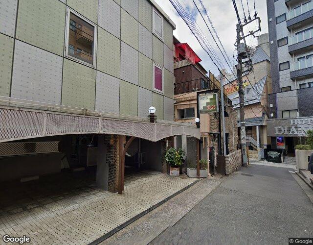 R25 右側からの外観