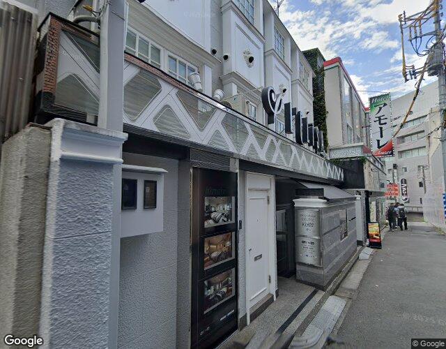 カサンドラ 左側からの外観