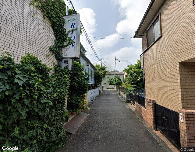リオン 裏側からの外観