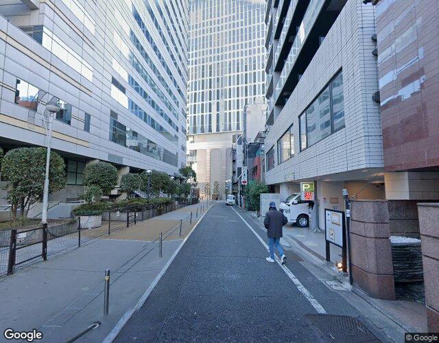 ボン 裏側からの外観