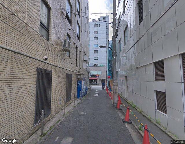 ロイヤルモンソー 裏側からの外観